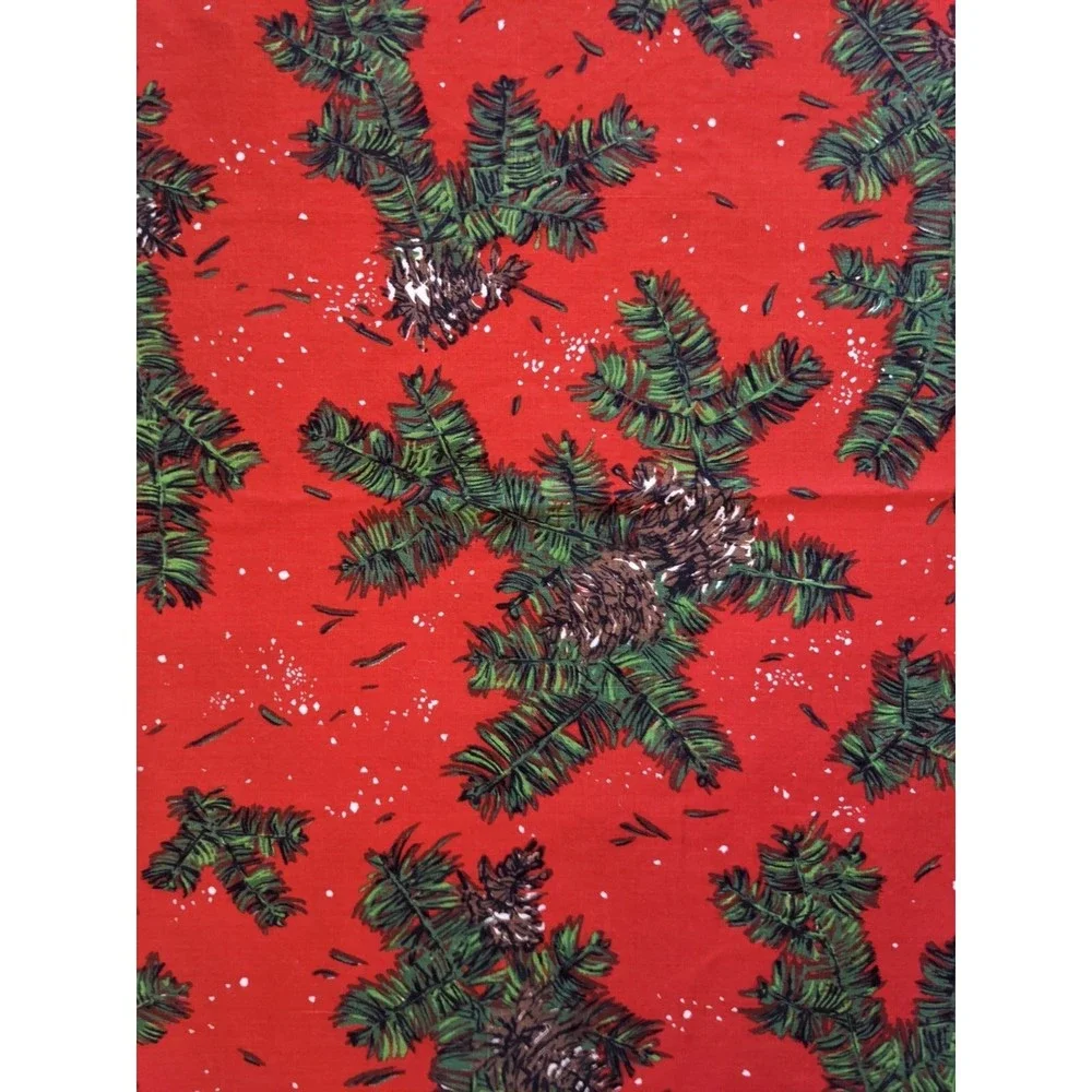 Vintage Mid Century Christmas Table Cloth Indian‎ Head Mills Fabric Snowy Pine